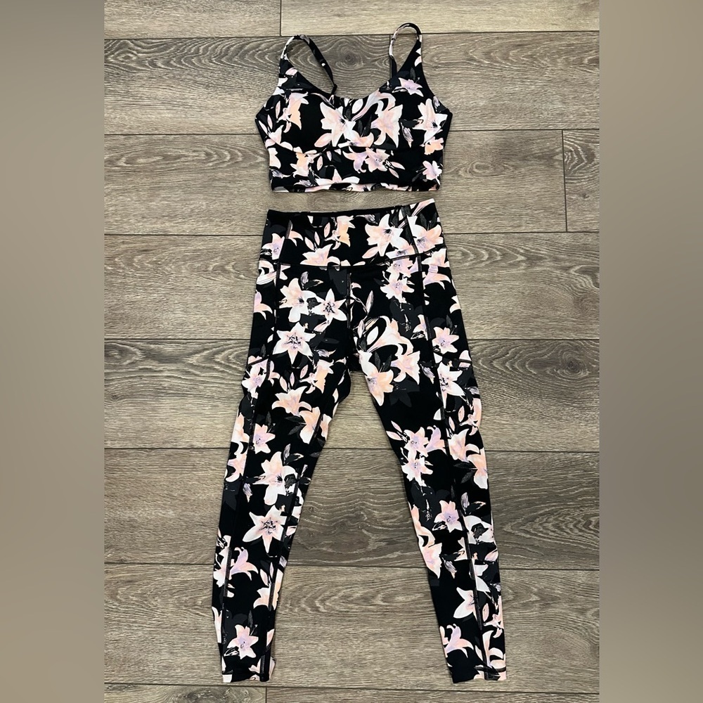 Victoria’s Secret Athleisure Set 2 PC Sport Bra 34D Leggings 8 Pink Black floral